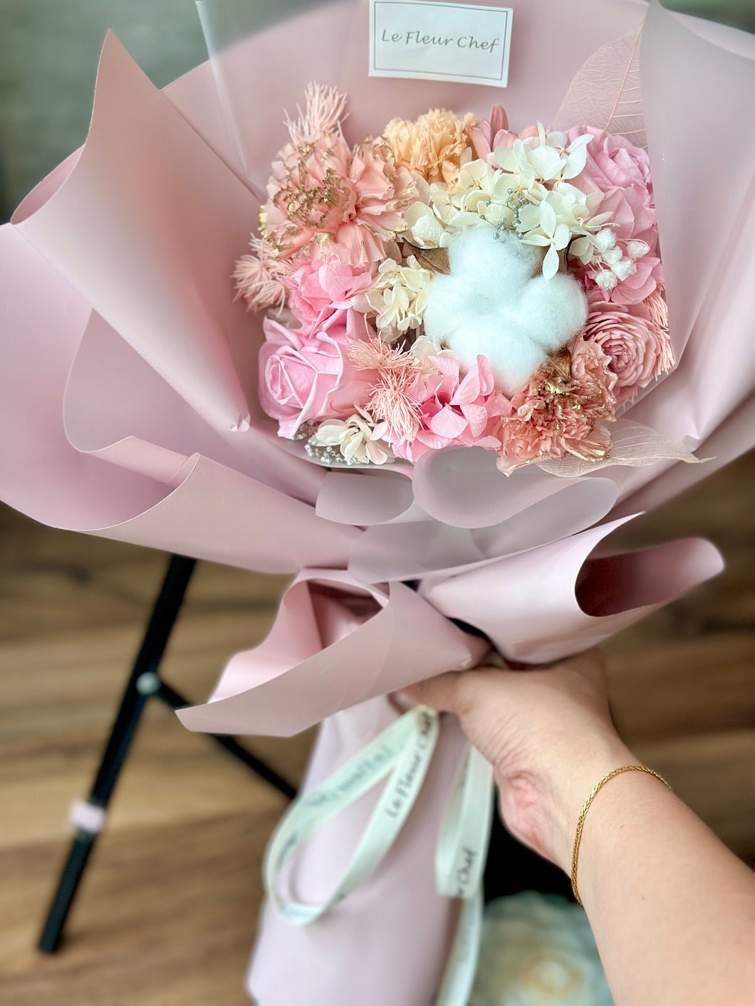 Pink #9901 Elegant Pink dust bouquet (usual price $128)