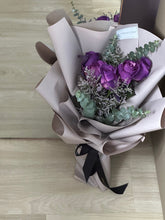 Load image into Gallery viewer, Exclusively yours purple love rose bouquet
