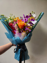 Load image into Gallery viewer, Singapore Orchid Bouquet
