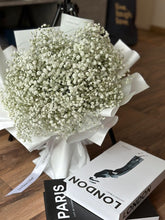 Load image into Gallery viewer, Flower delivery Singapore baby breath bouquet
