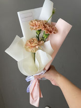 Load image into Gallery viewer, Fresh Flower - 3 Stalk Cappuccino Bouquet - Pre order
