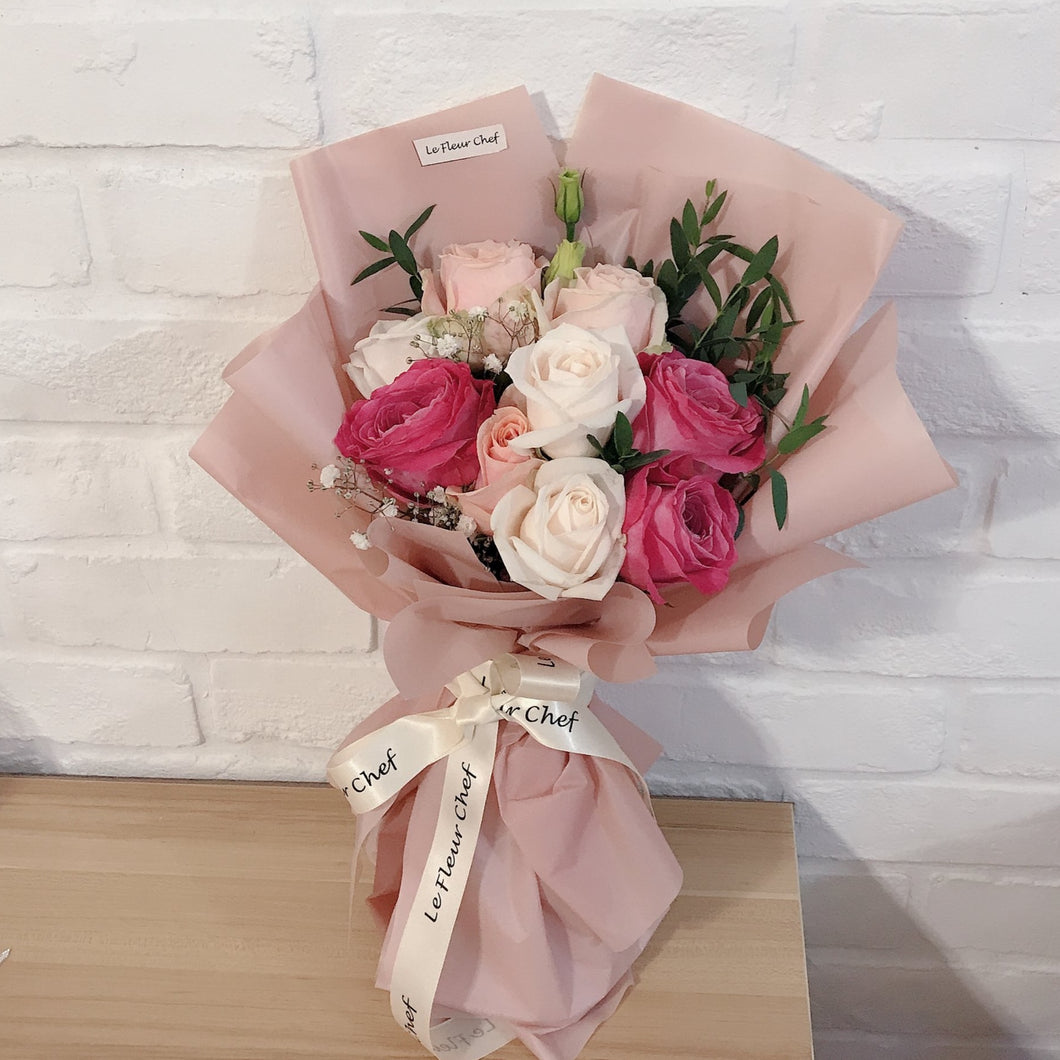 [Mother's Day Preorder] Fresh flower - Medium size pastel pink rose bouquet